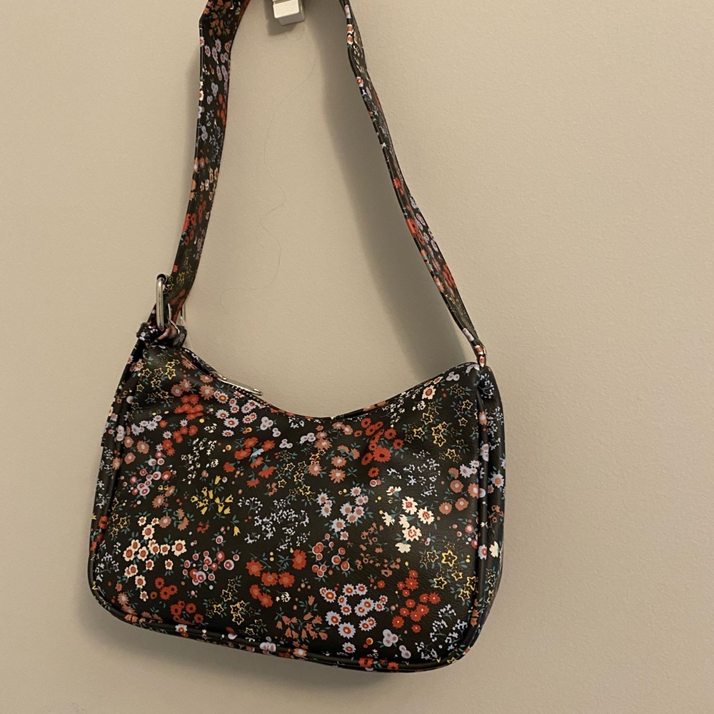 BRAND NEW PURSE